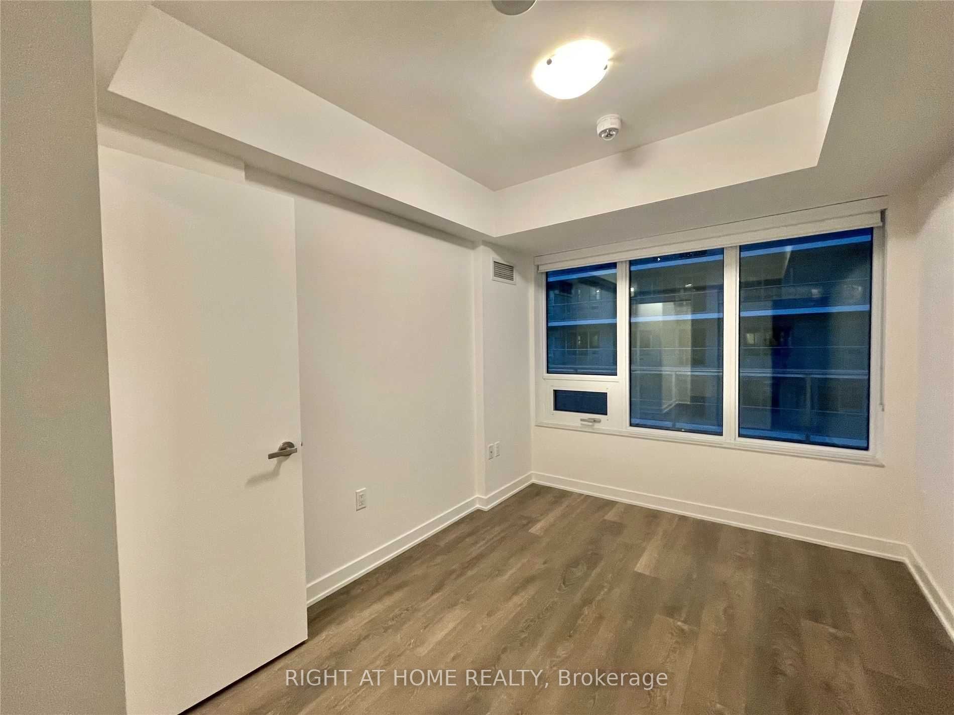 195 Redpath Ave 3116
