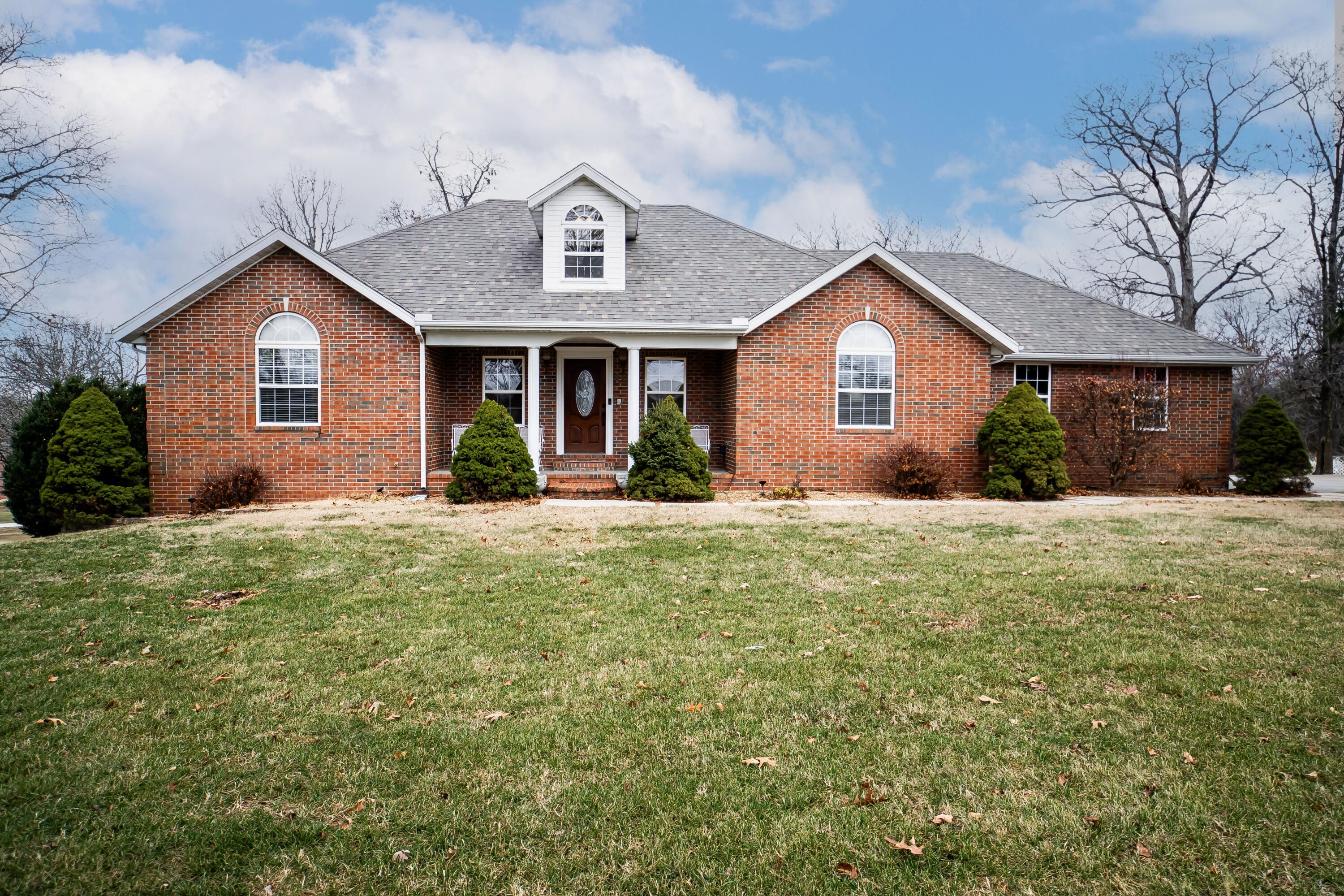 841 E Hubble Drive
