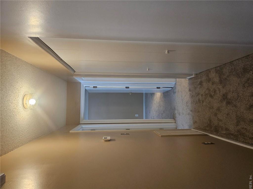 315 Gainsborough Square