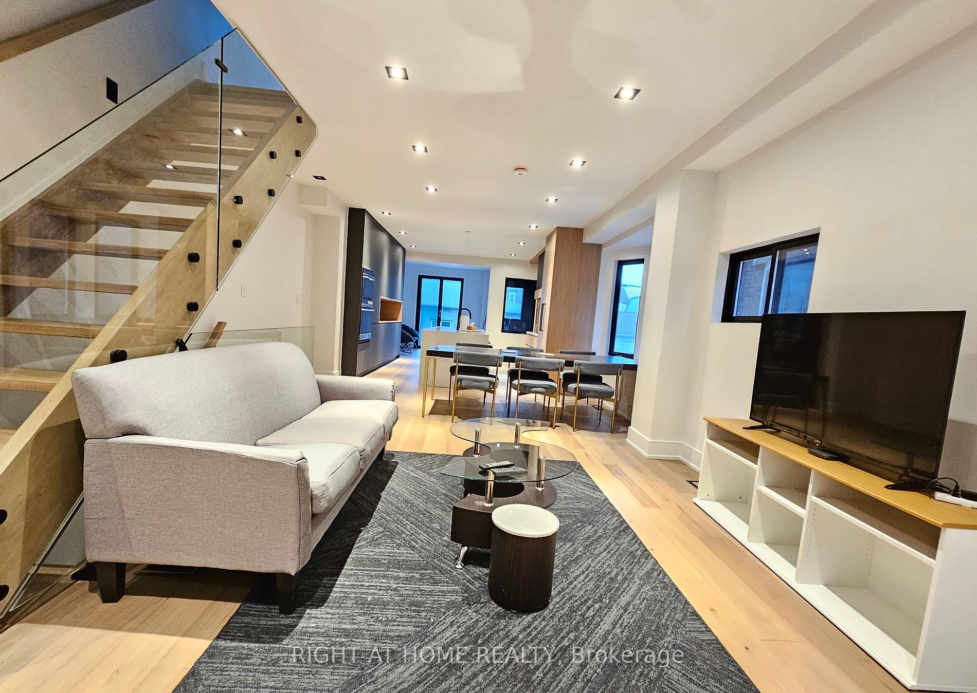 133 Yarmouth Rd