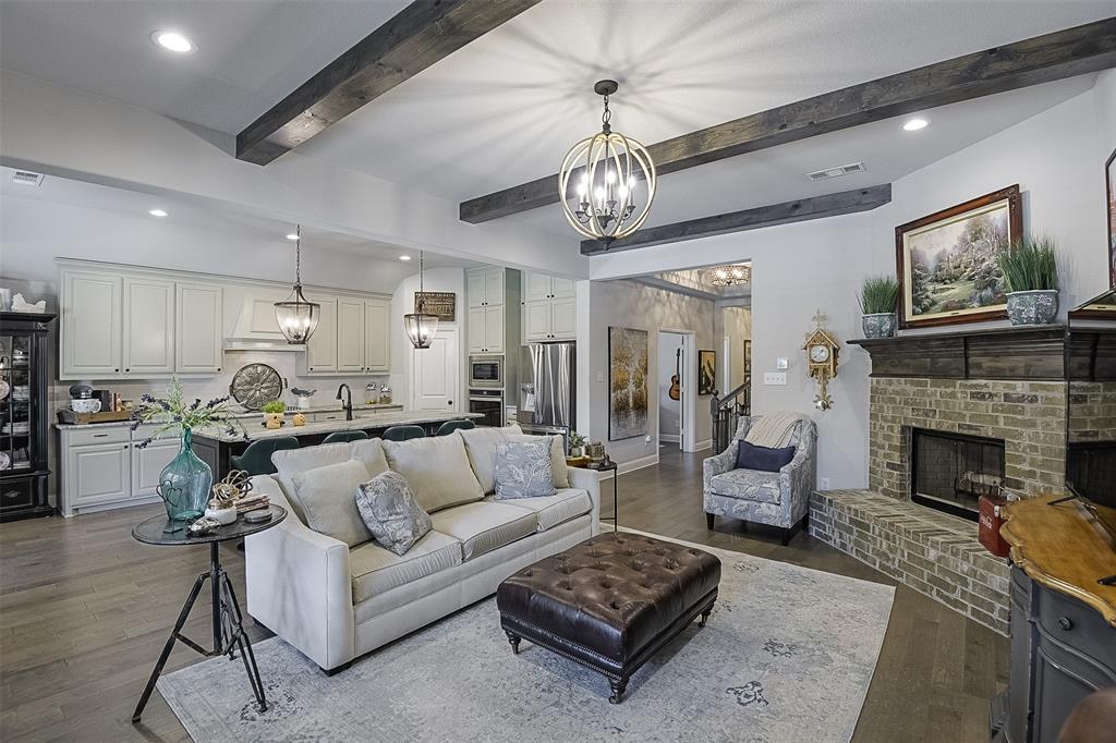 3806 Pine Valley Lane