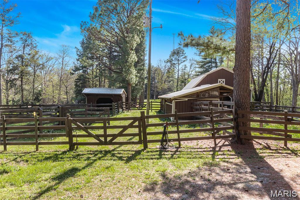 S-K Ranch 858 Wayne Rm