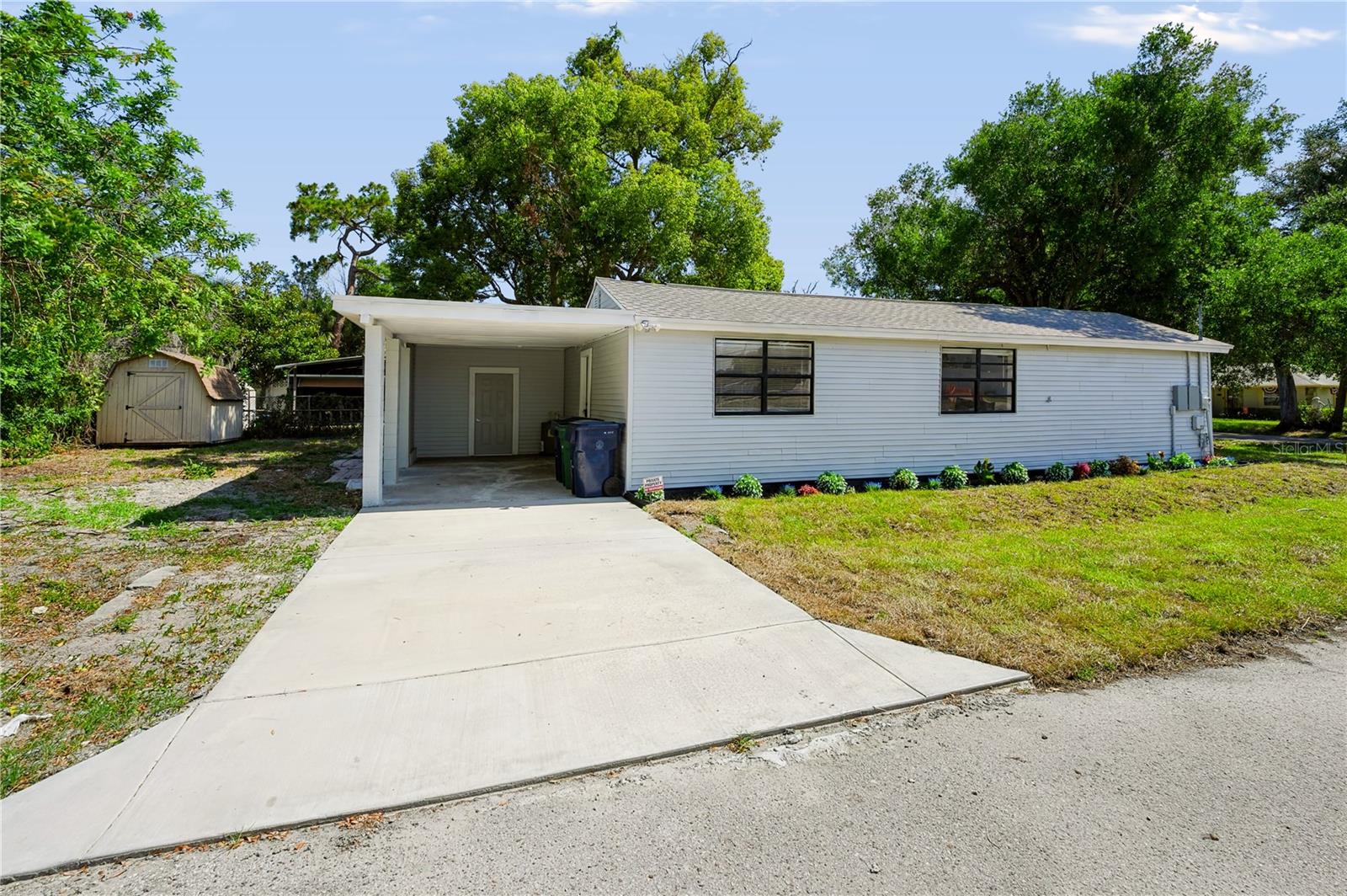 Welcome to 6425 S Richard Ave, a beautifully renovated 4-bedroom, 2.5-bath home in Tampa with thoughtful upgrades throughout. This home offers a fresh, move-in-ready feel with a spacious layout, updated finishes, and plenty of room for everyday living or entertaining. Recent improvements include a new AC, modernized interior features, refreshed bathrooms, updated flooring, fresh paint, and upgraded fixtures that give the home a clean, polished look. The 4-bedroom layout provides flexibility for a primary suite, guest rooms, office space, or additional living needs. With 2.5 bathrooms, the home is well-suited for both comfort and convenience. Located in South Tampa near MacDill Air Force Base, this property offers easy access to local shopping, dining, schools, parks, and major roadways. A great opportunity to own a recently renovated home with major updates already completed. Move in and enjoy!