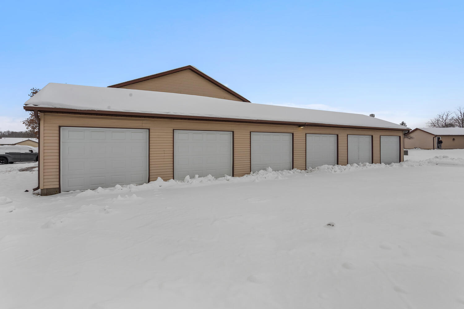 1801 Richardson Drive 7