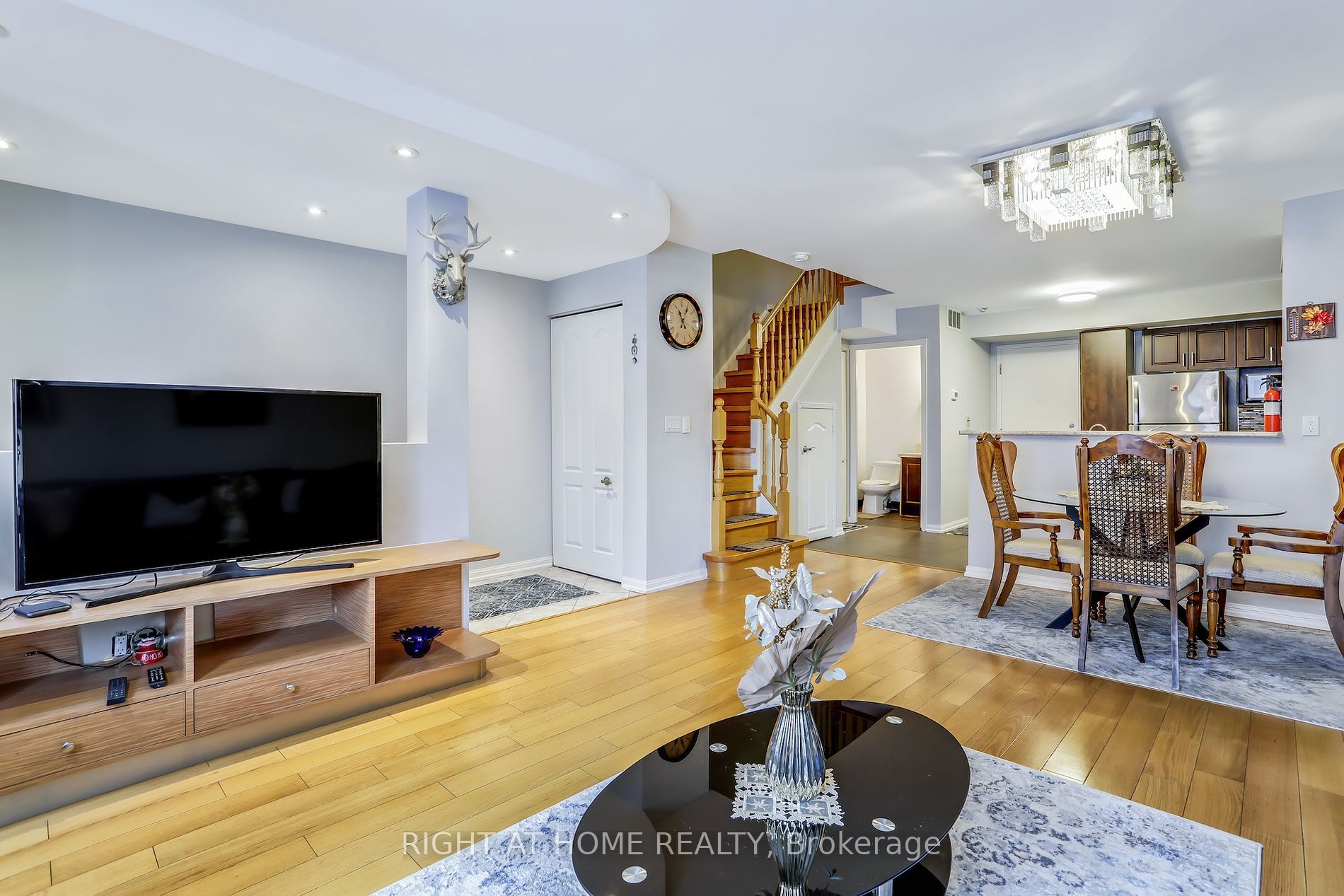 1881 Mcnicoll Ave 105