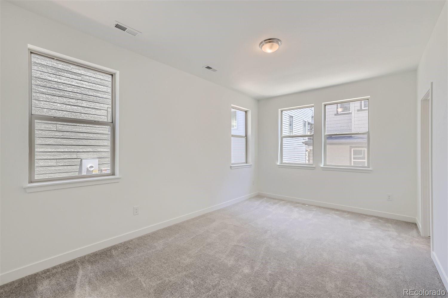 15624 W Girard Avenue