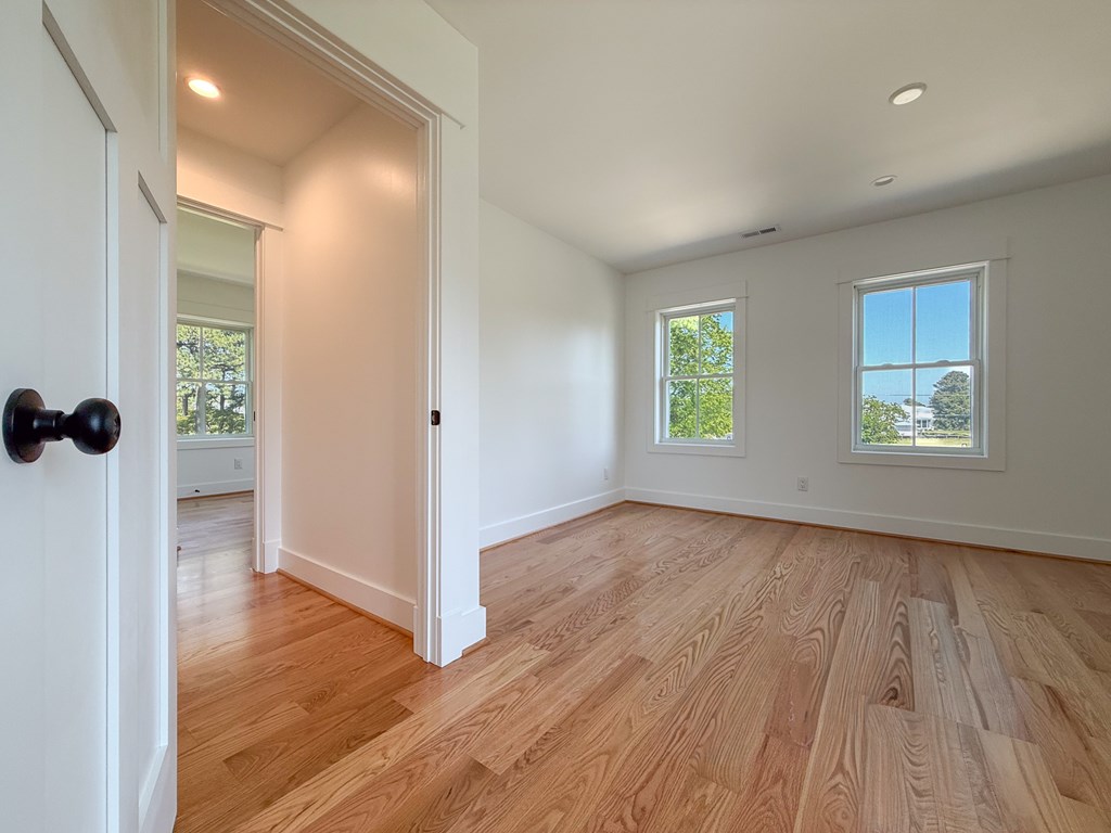 714 Monroe Ave 32
