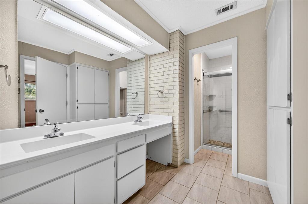 600 Ambassador Street