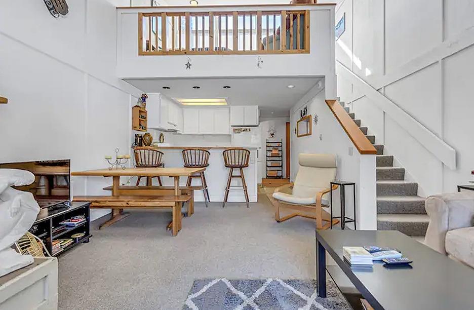 100 Creekside Drive, Condo 51