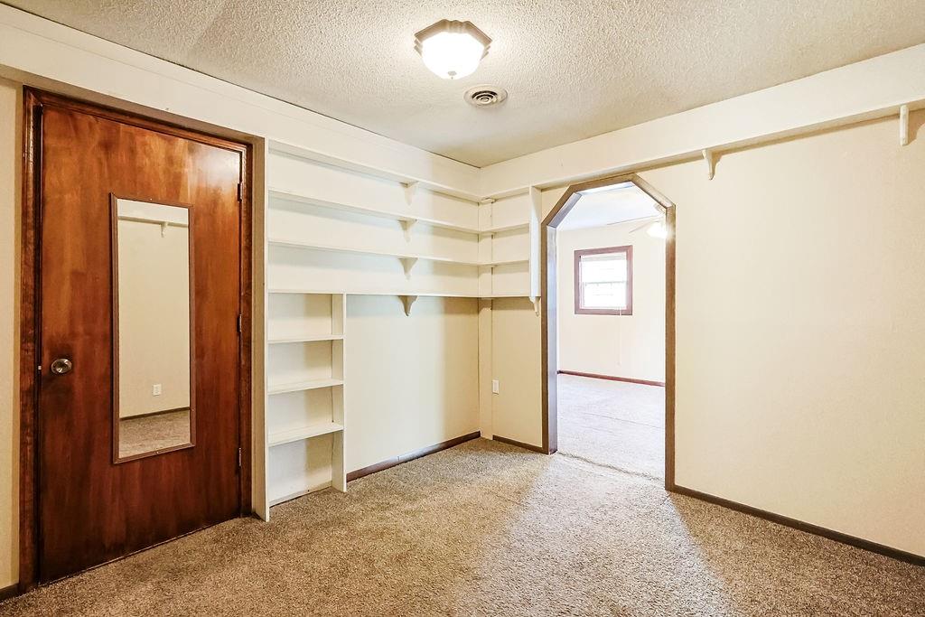 409 S Catalpa Street