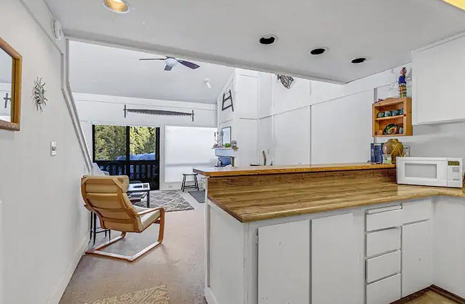 100 Creekside Drive, Condo 51