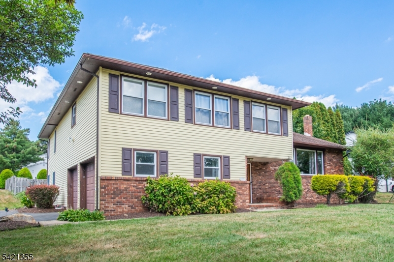 257 Eyland Ave, Roxbury Twp., NJ