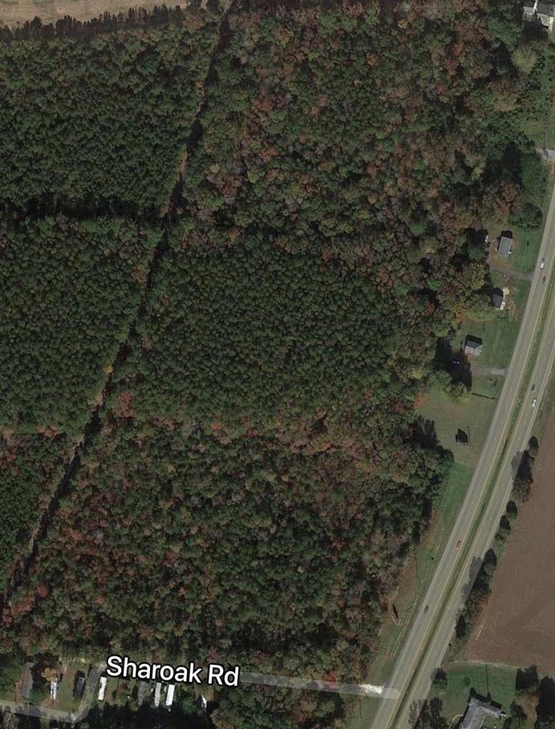 SO MUCH HIGHWAY FRONTAGE ON RT 13! Close to T's Corner and the Intersection to Chincoteague . Great visibility and location! Great Business space location at a great price.