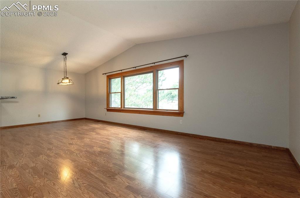 3620 E Cresta Loma Circle