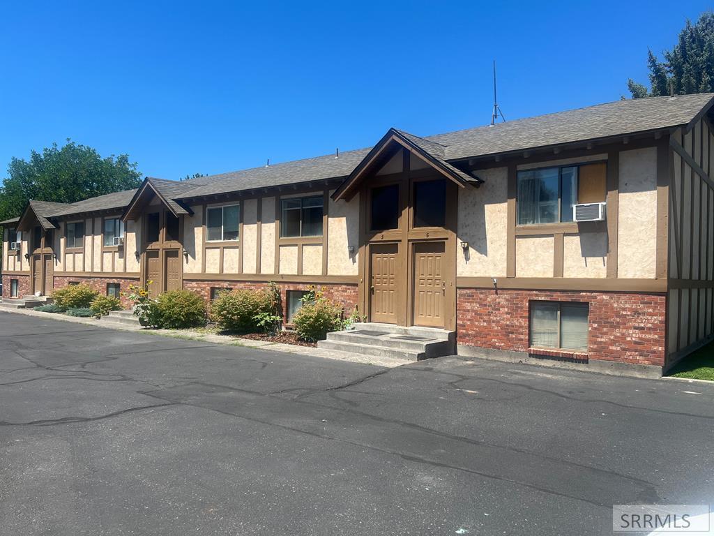 601 John Adams Court