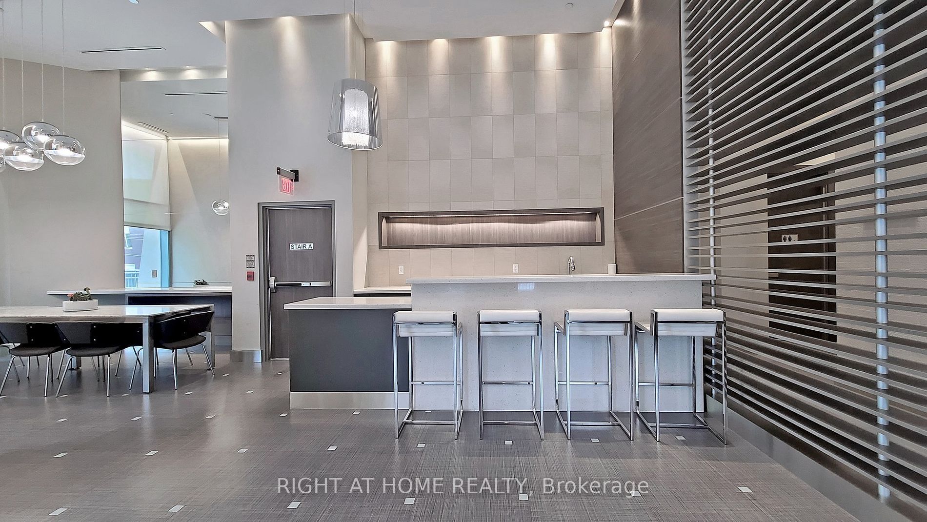 500 Sherbourne St 2604