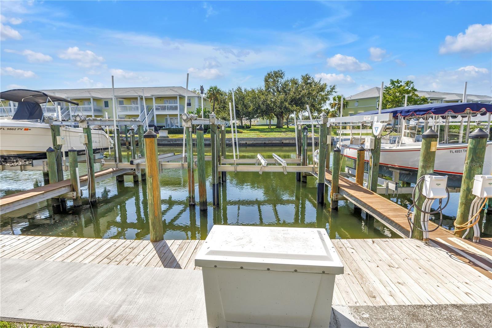 4982 Coquina Key Drive SE