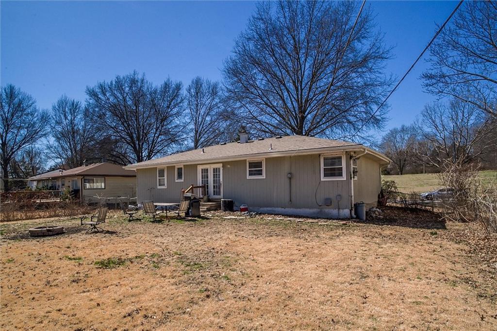 5609 NE San Rafael Drive