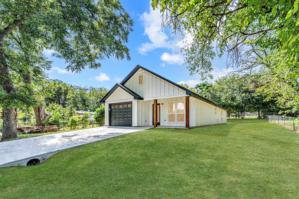 3712 Oak Meadow Street