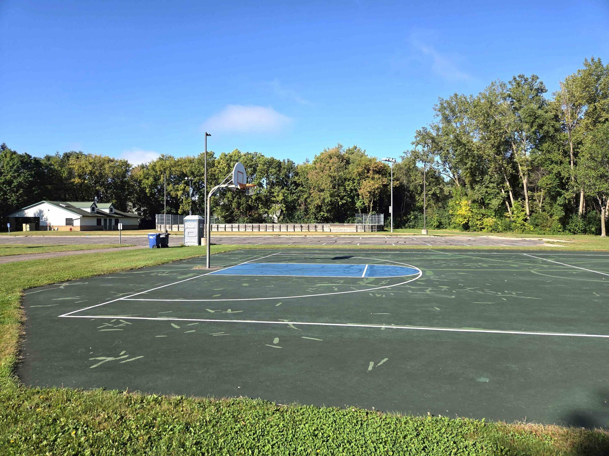 11209 Independence Avenue N