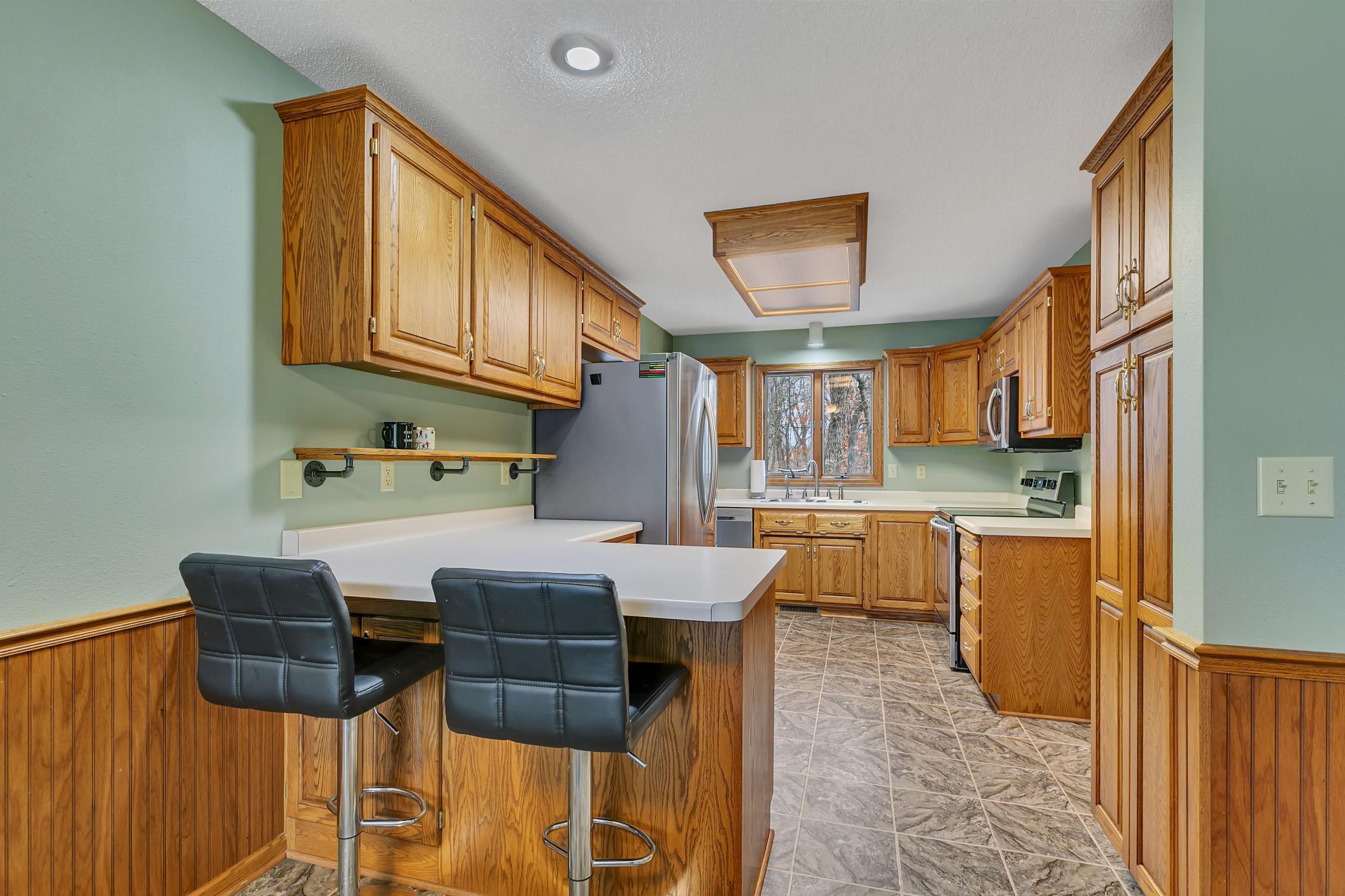 512 Scenic Drive S