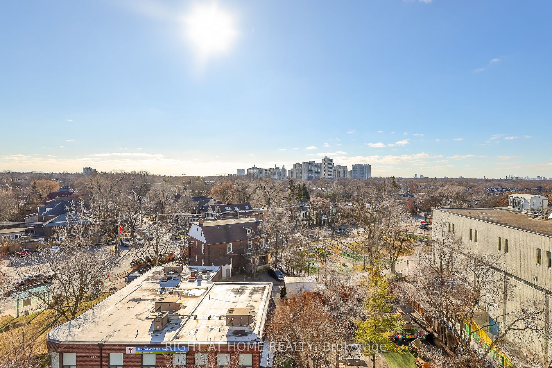 2720 W Dundas St 620