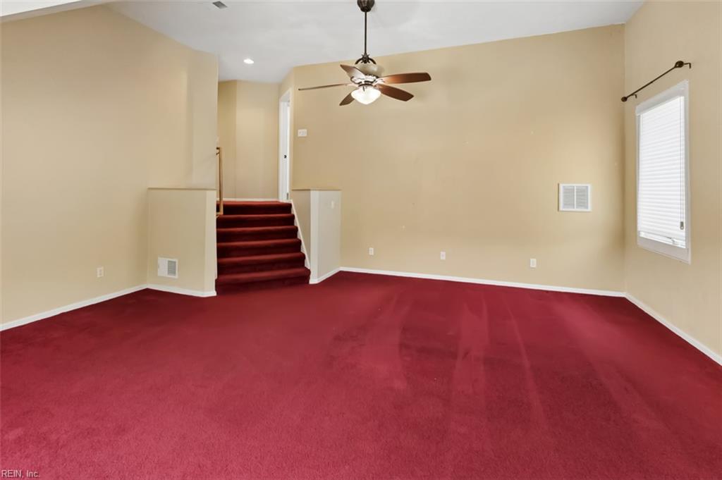 803 Gresham Way