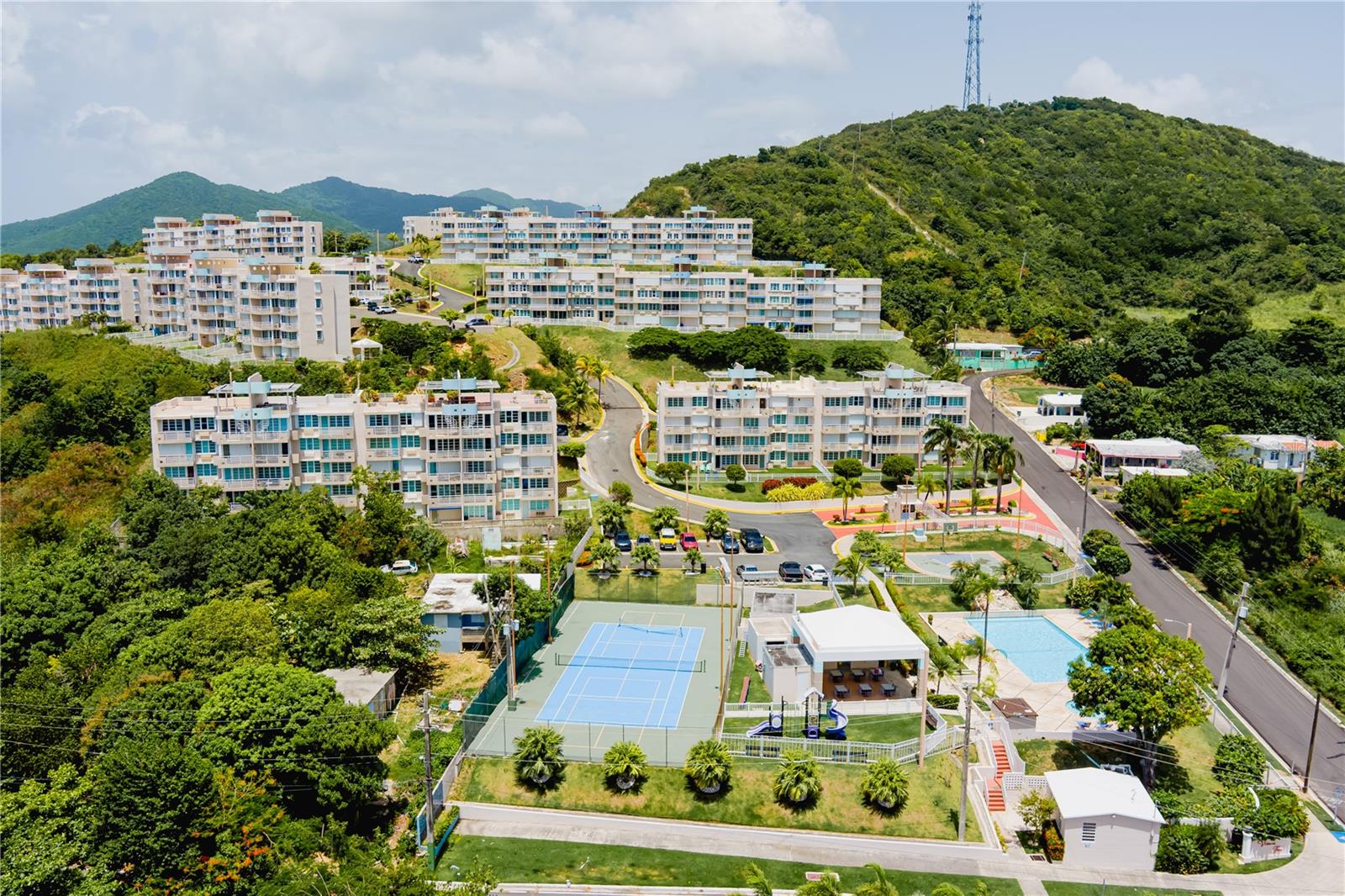 5015 Calle Punta Tuna 2006