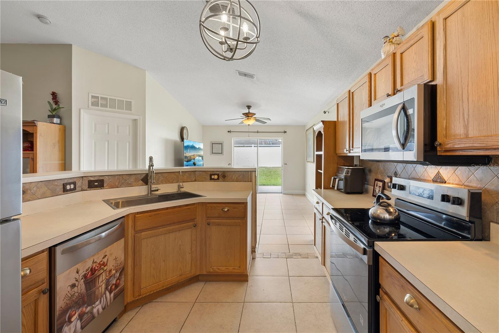 2912 Belle Lane