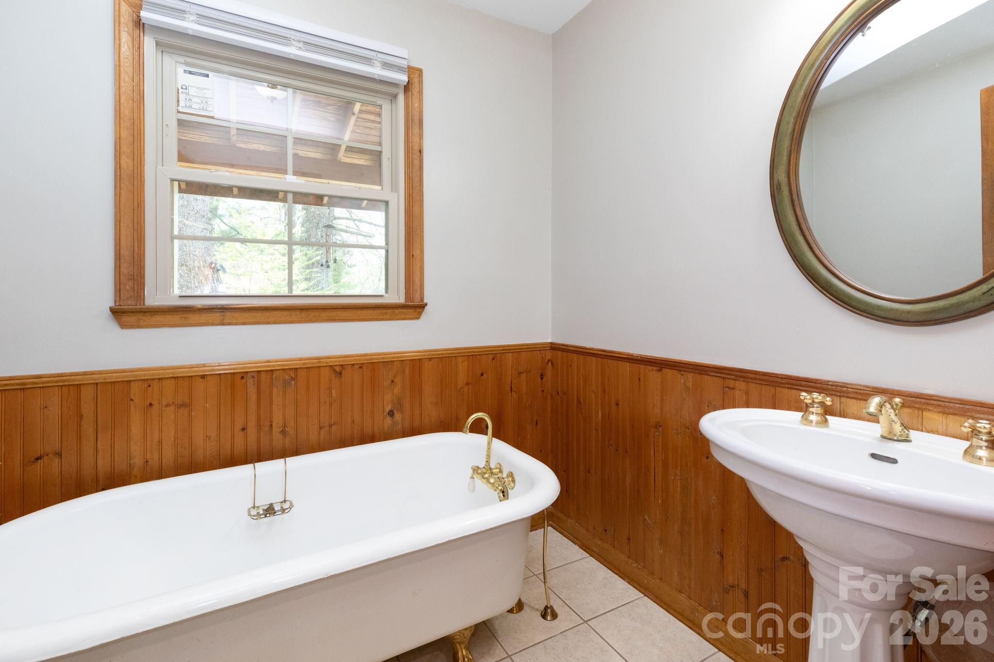 121 Churchill Downs Drive