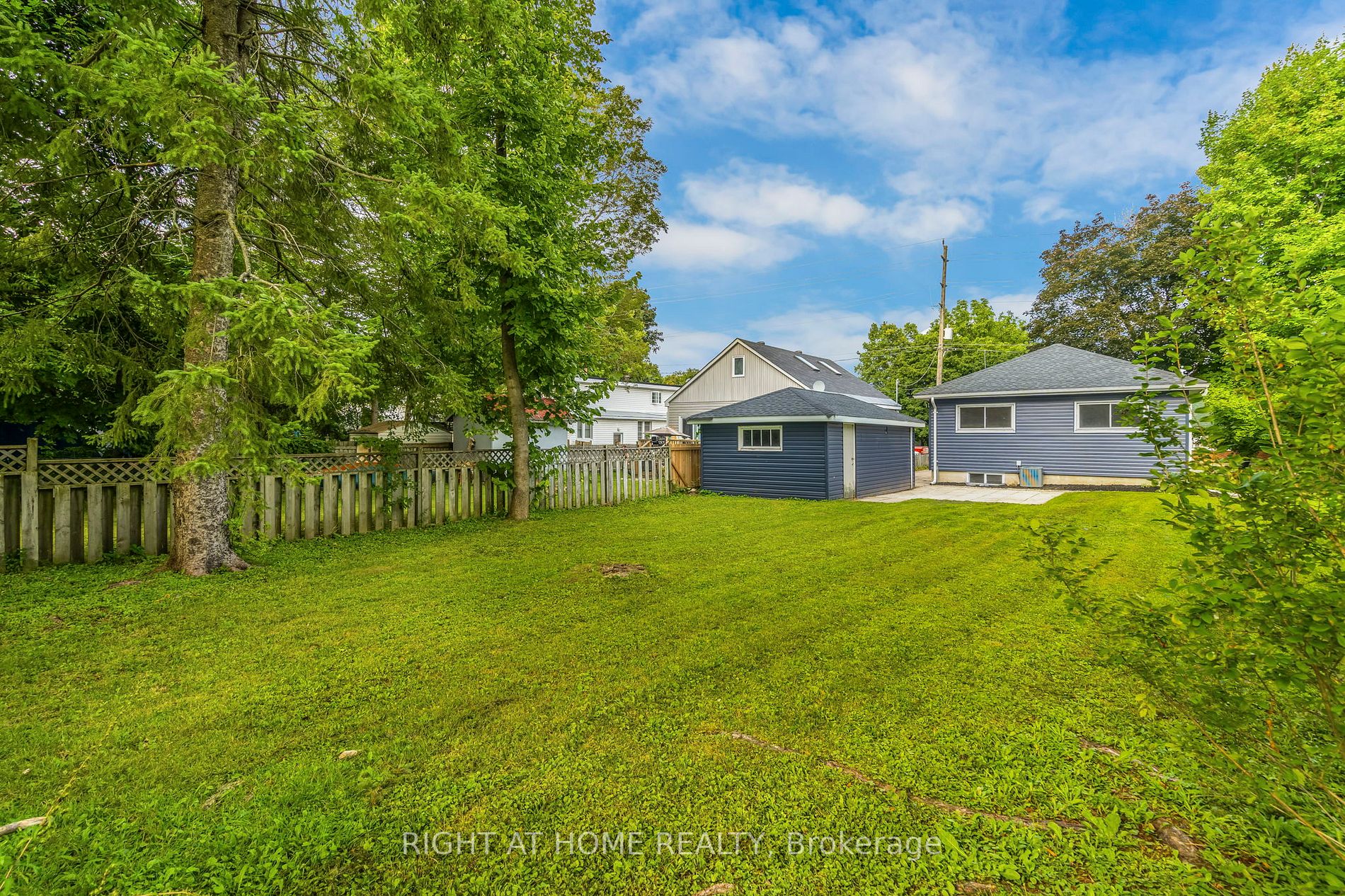 43 S Westmount Dr