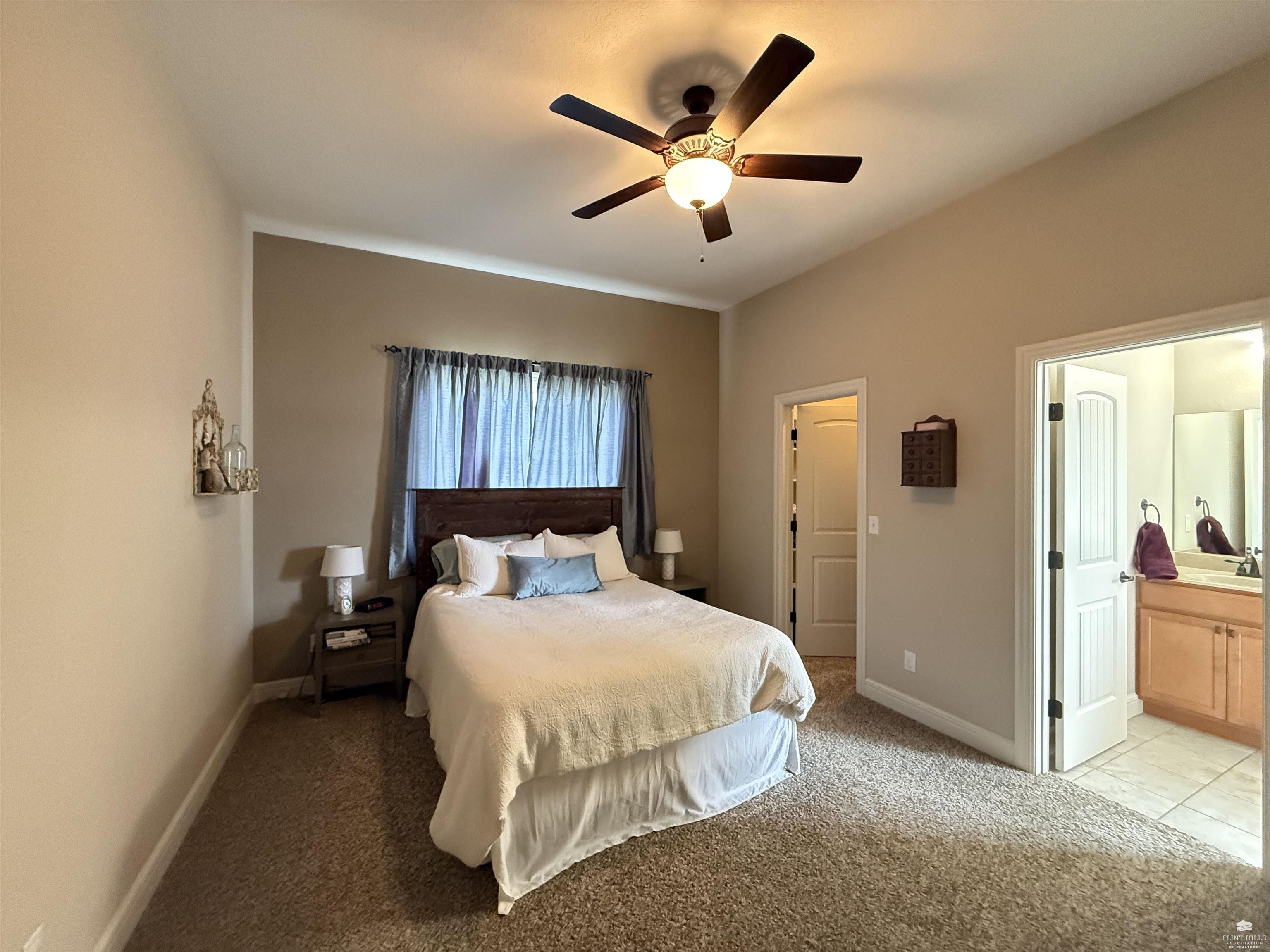 9946 Rosemary Lane