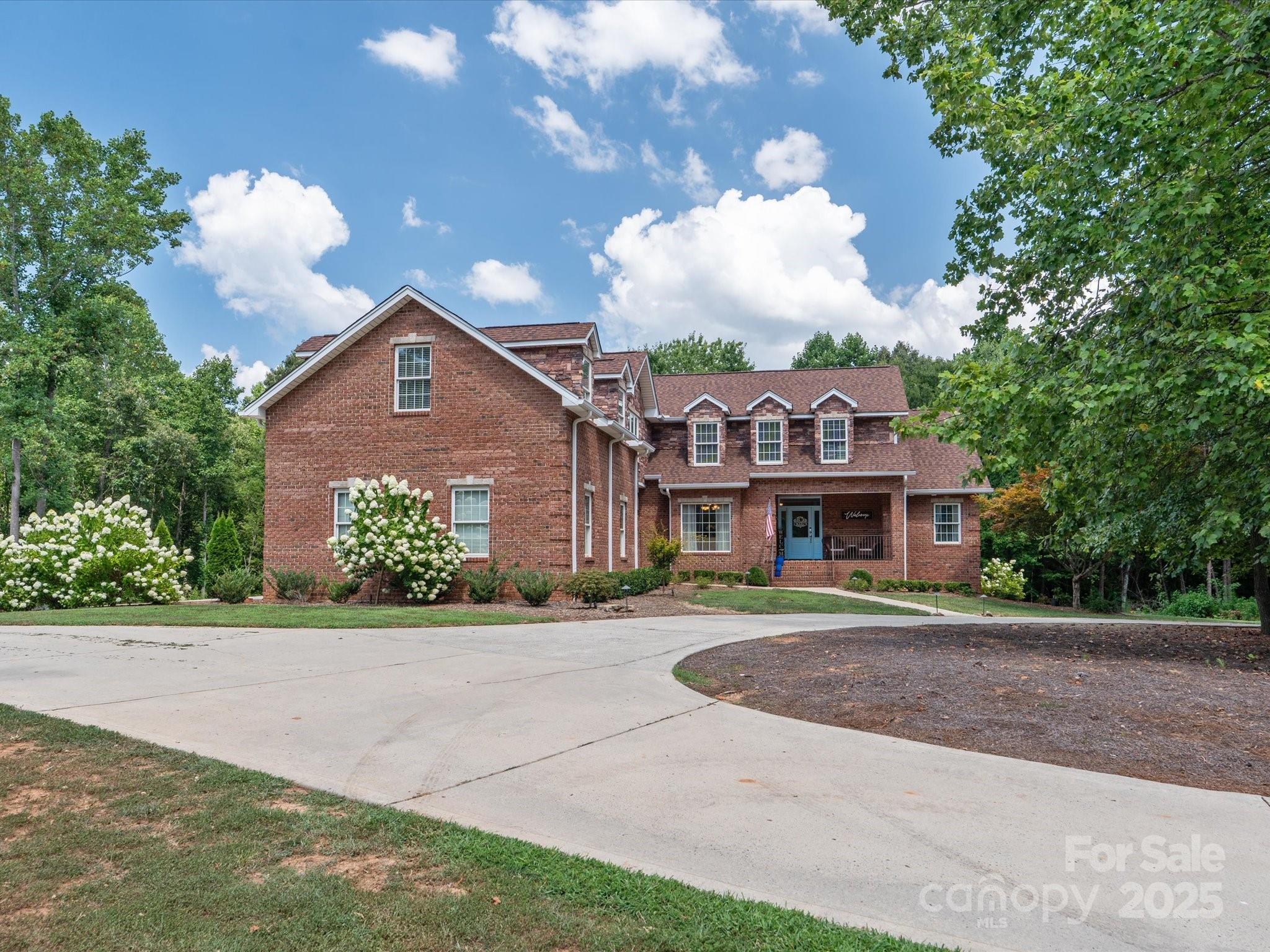 4050 Muirfield Drive