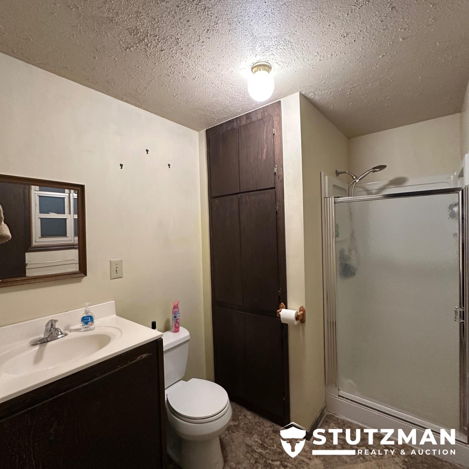 1047 Road H