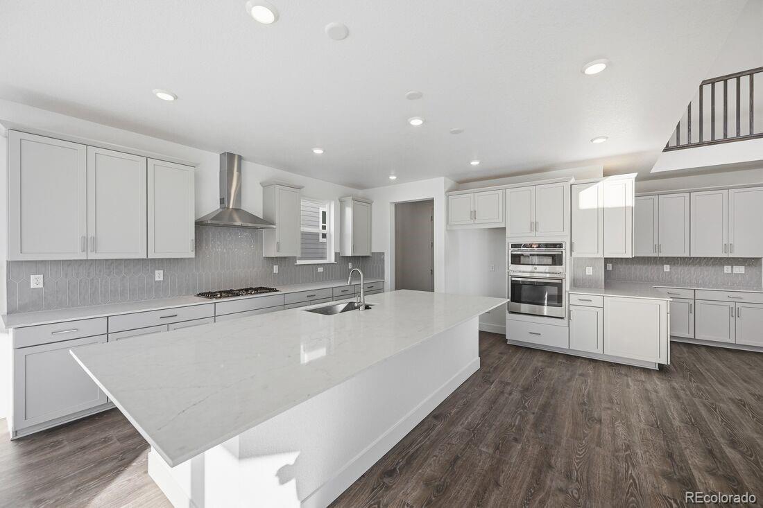16616 W 93rd Place