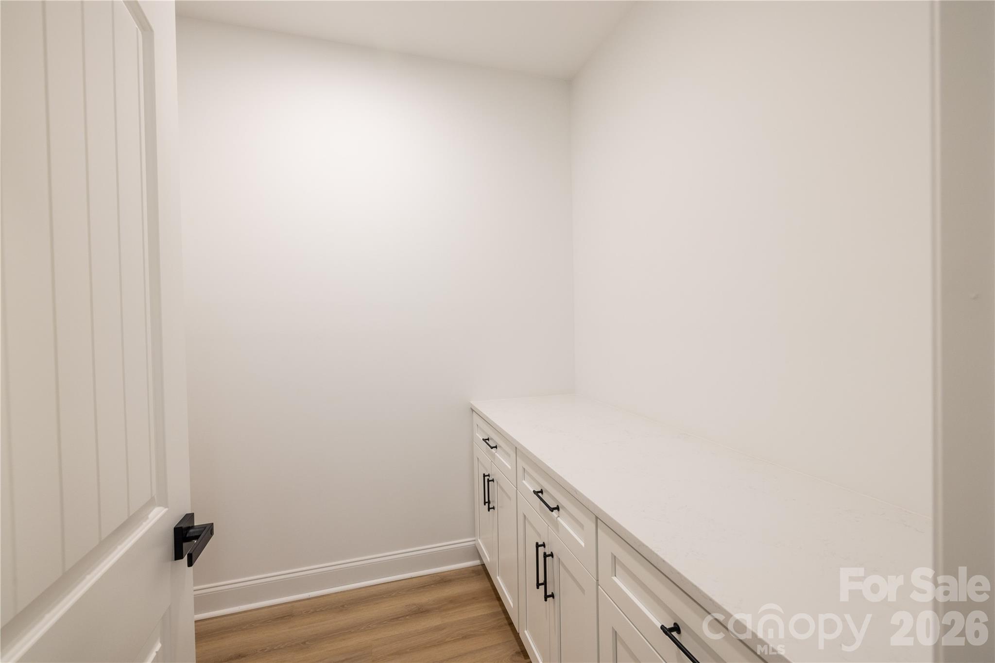 269 Tamarind Drive 568