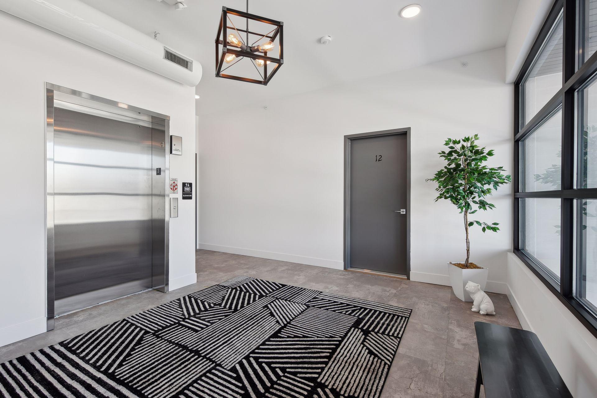 5734 Shady Oak Road S 12