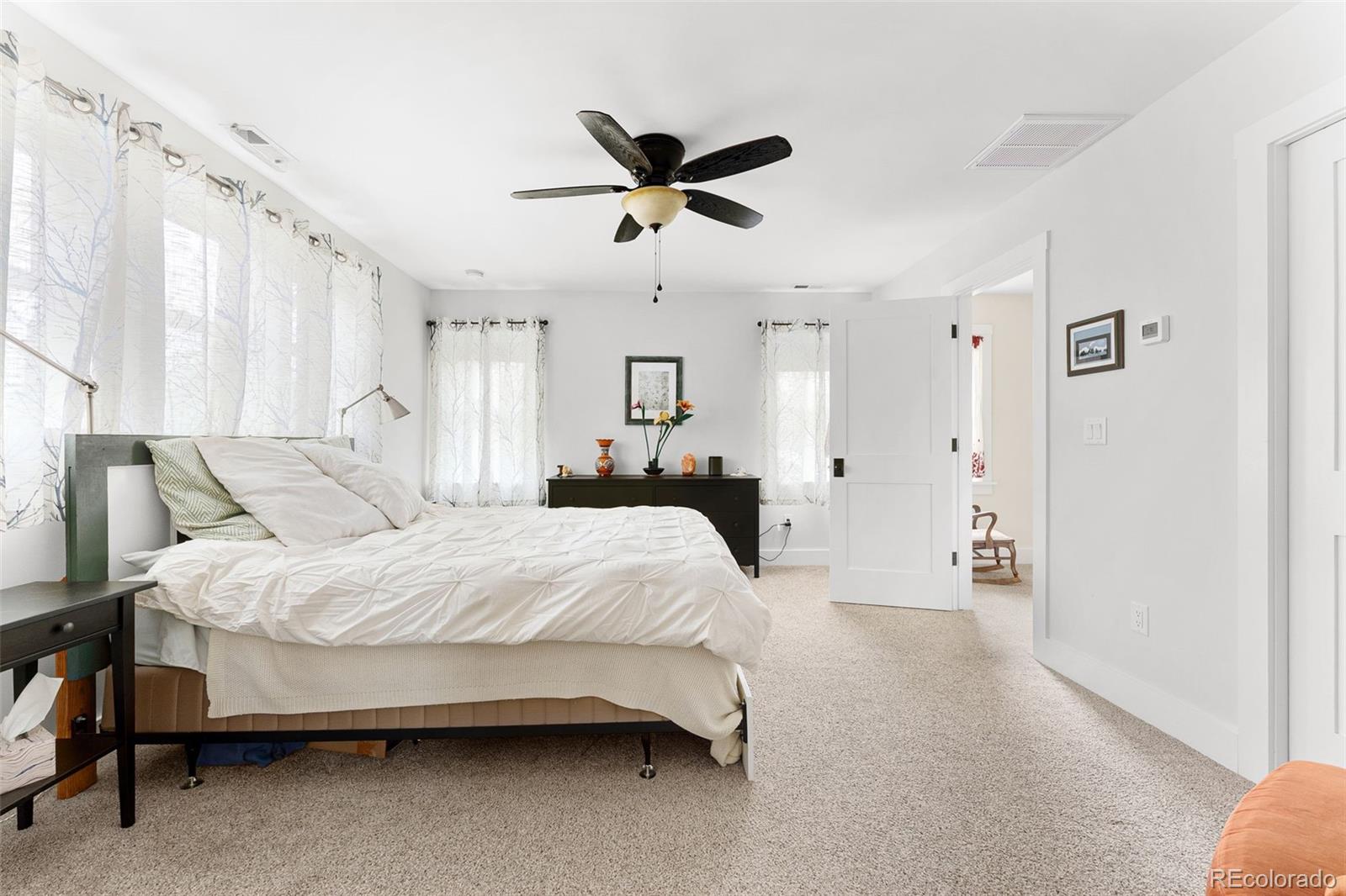 1959 S Washington Street