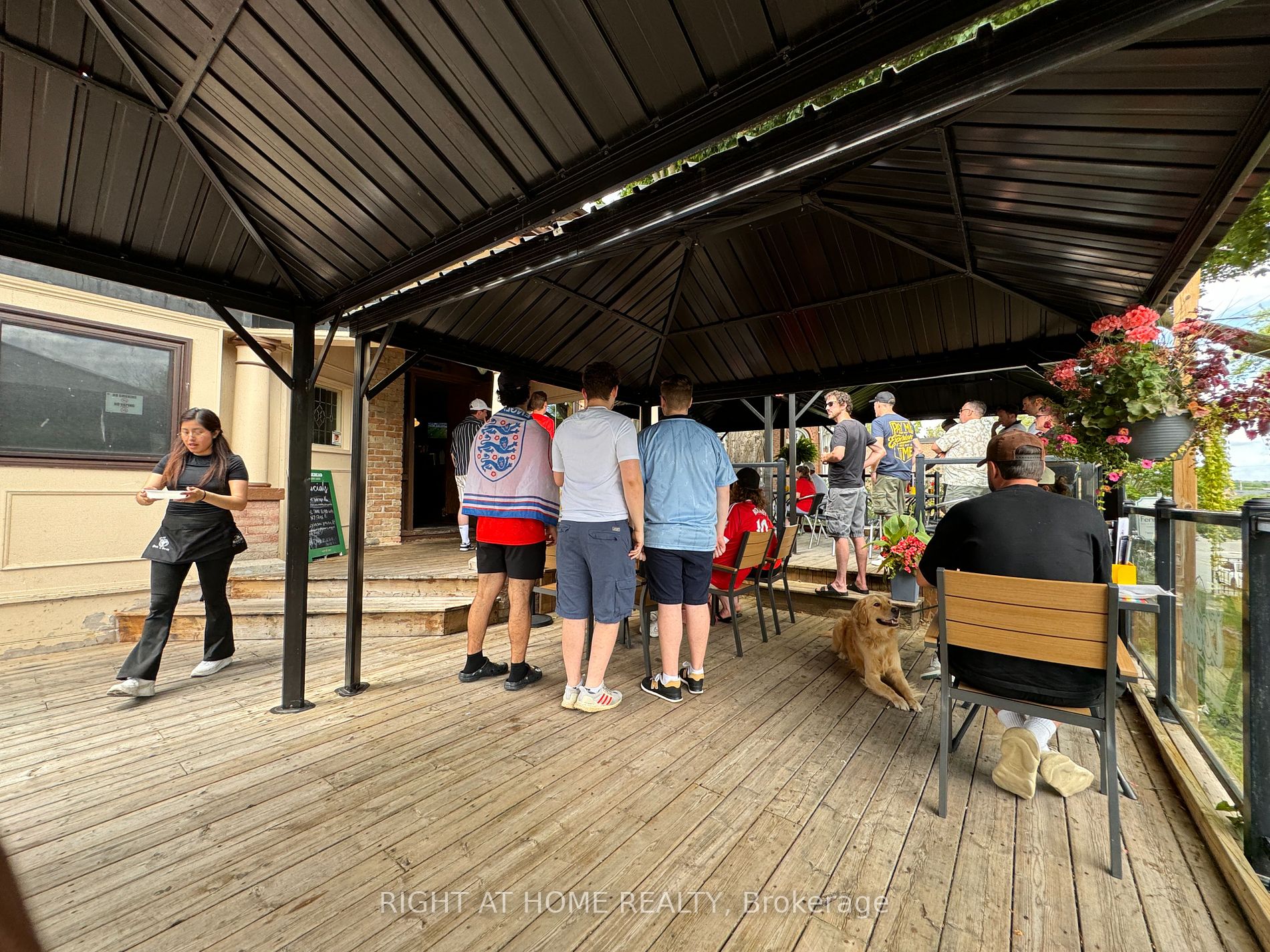 74 S Main St
