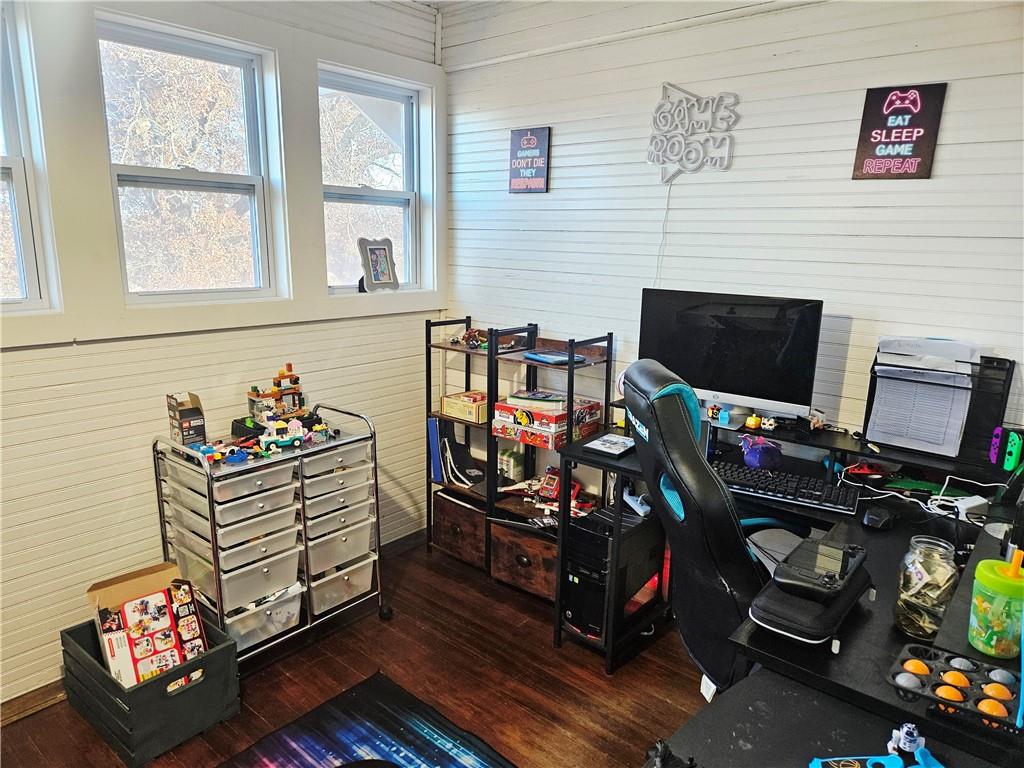 33253 Cedar Niles Road