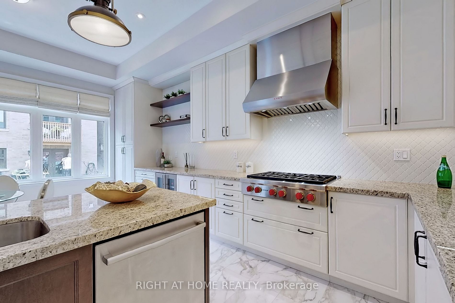 1316 Queens Plate Rd