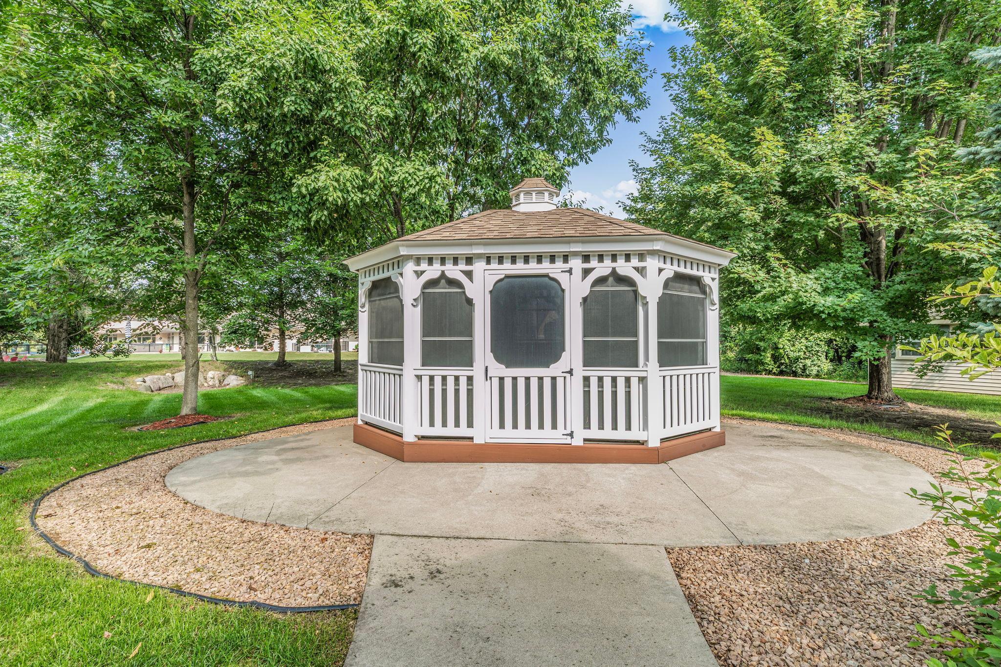 1621 Blackberry Circle