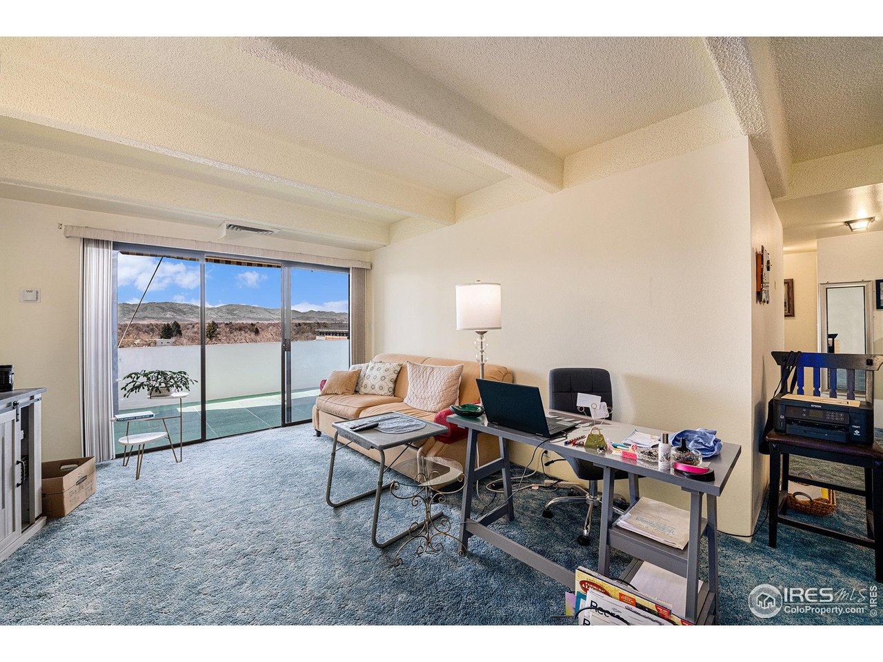 415 S Howes St 908