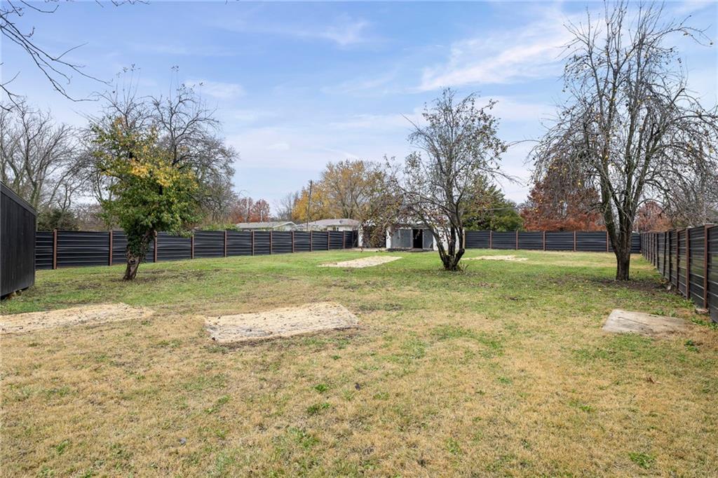 211 N Lincoln Street