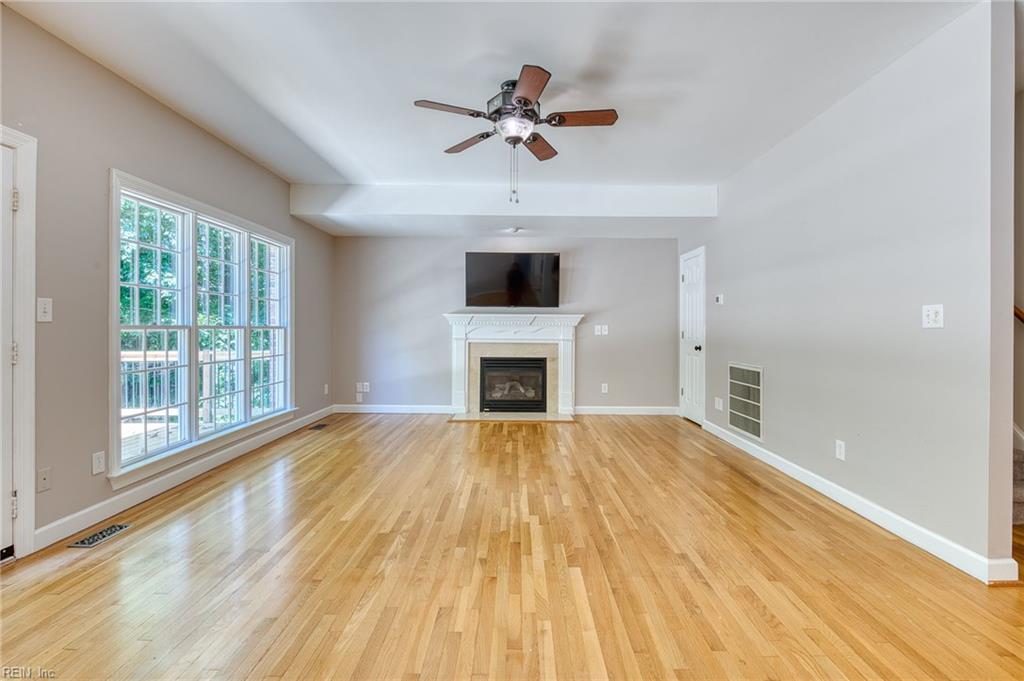 4904 Whitehaven Circle