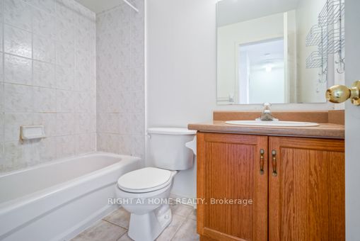 80 Acorn Pl 20