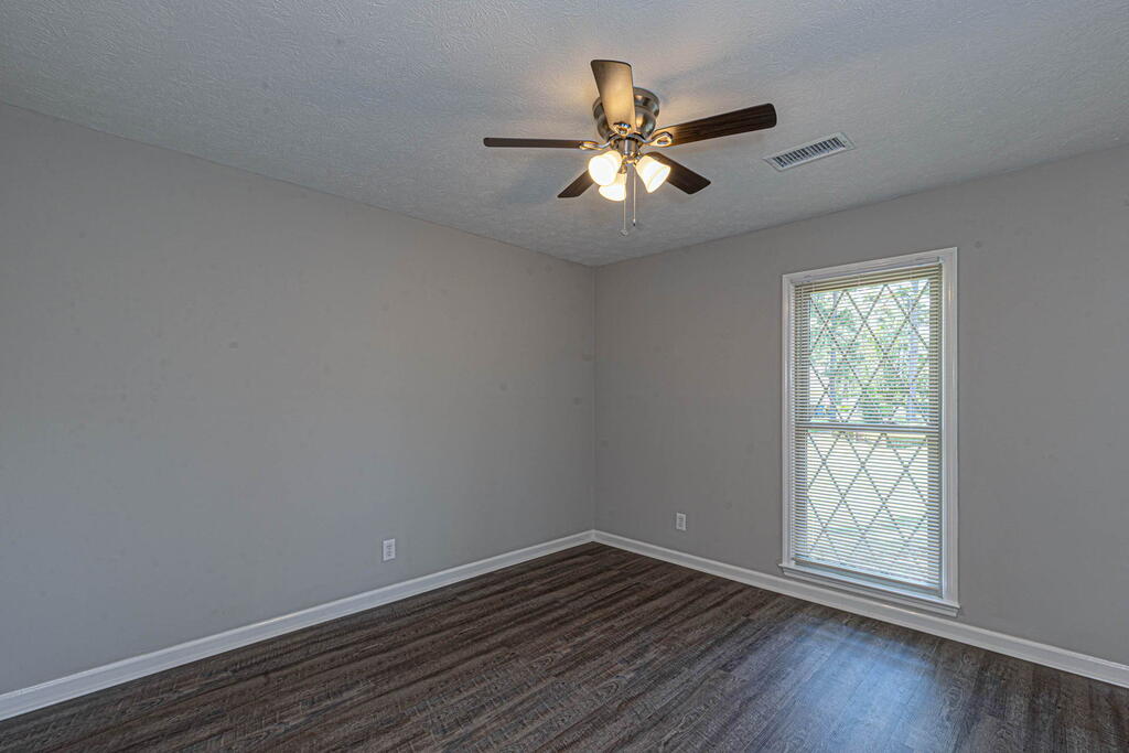 3 North Theri Ct