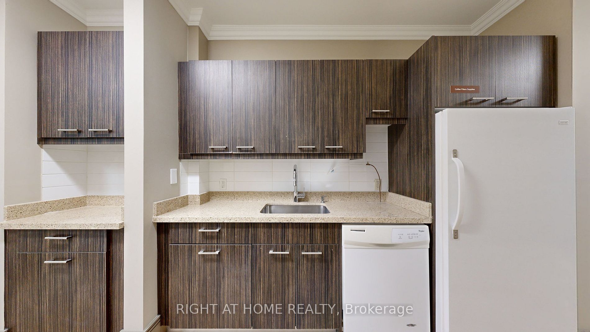 46 Lepage Crt Unit A