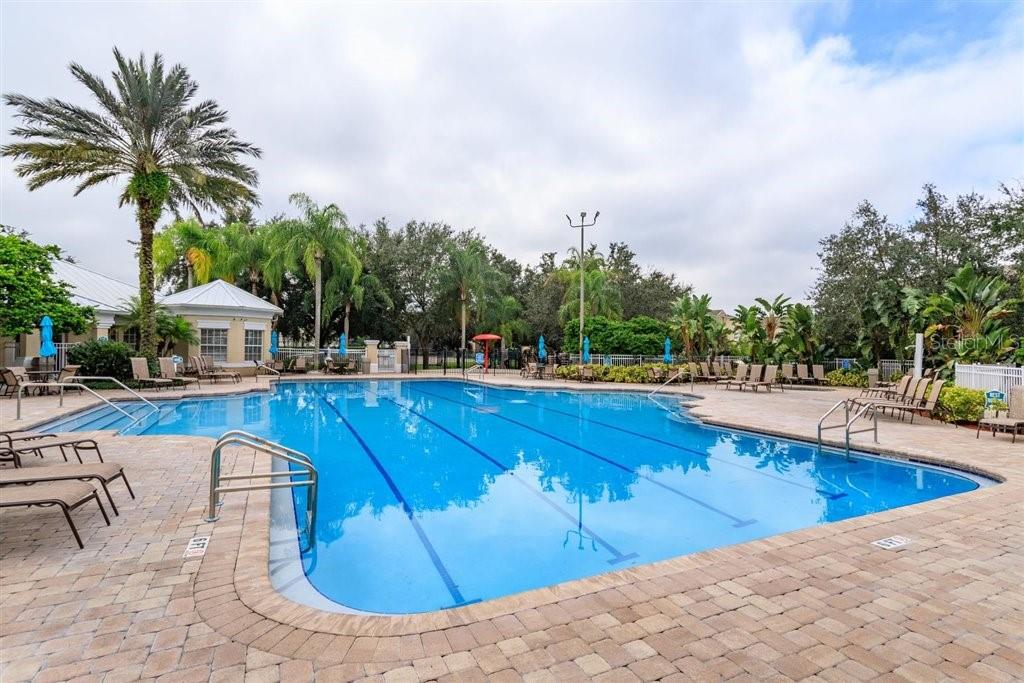 2302 Silver Palm Dr 204