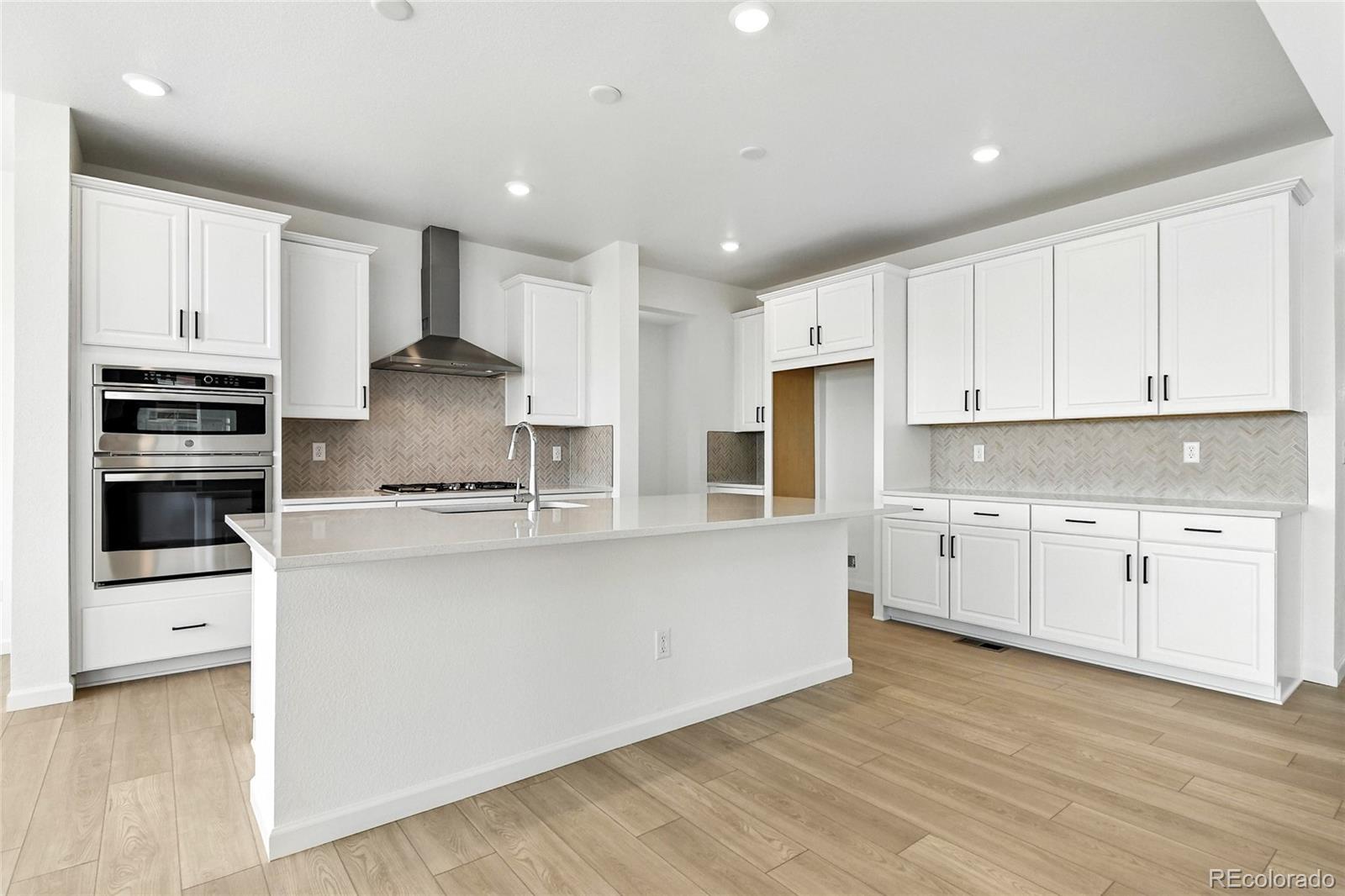 8836 Whiteclover Street